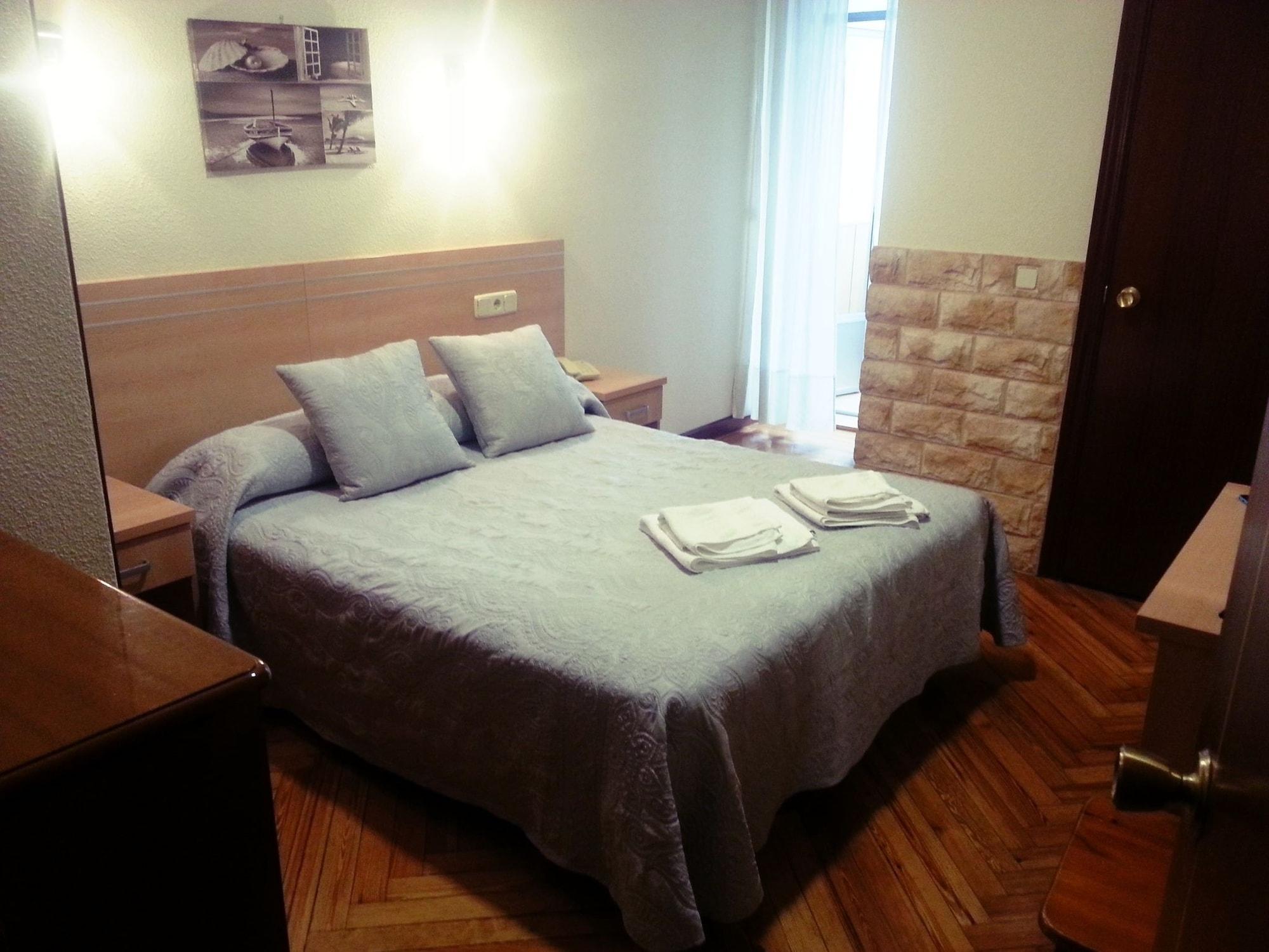 Hostal Avenida Madrid Ngoại thất bức ảnh