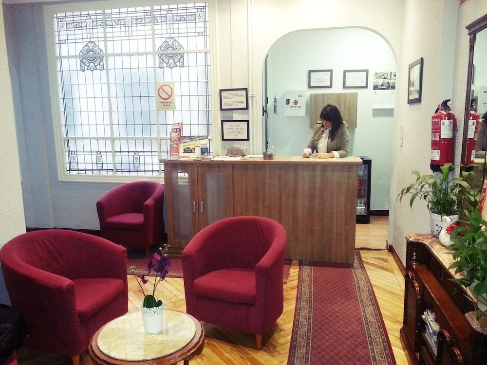 Hostal Avenida Madrid Ngoại thất bức ảnh