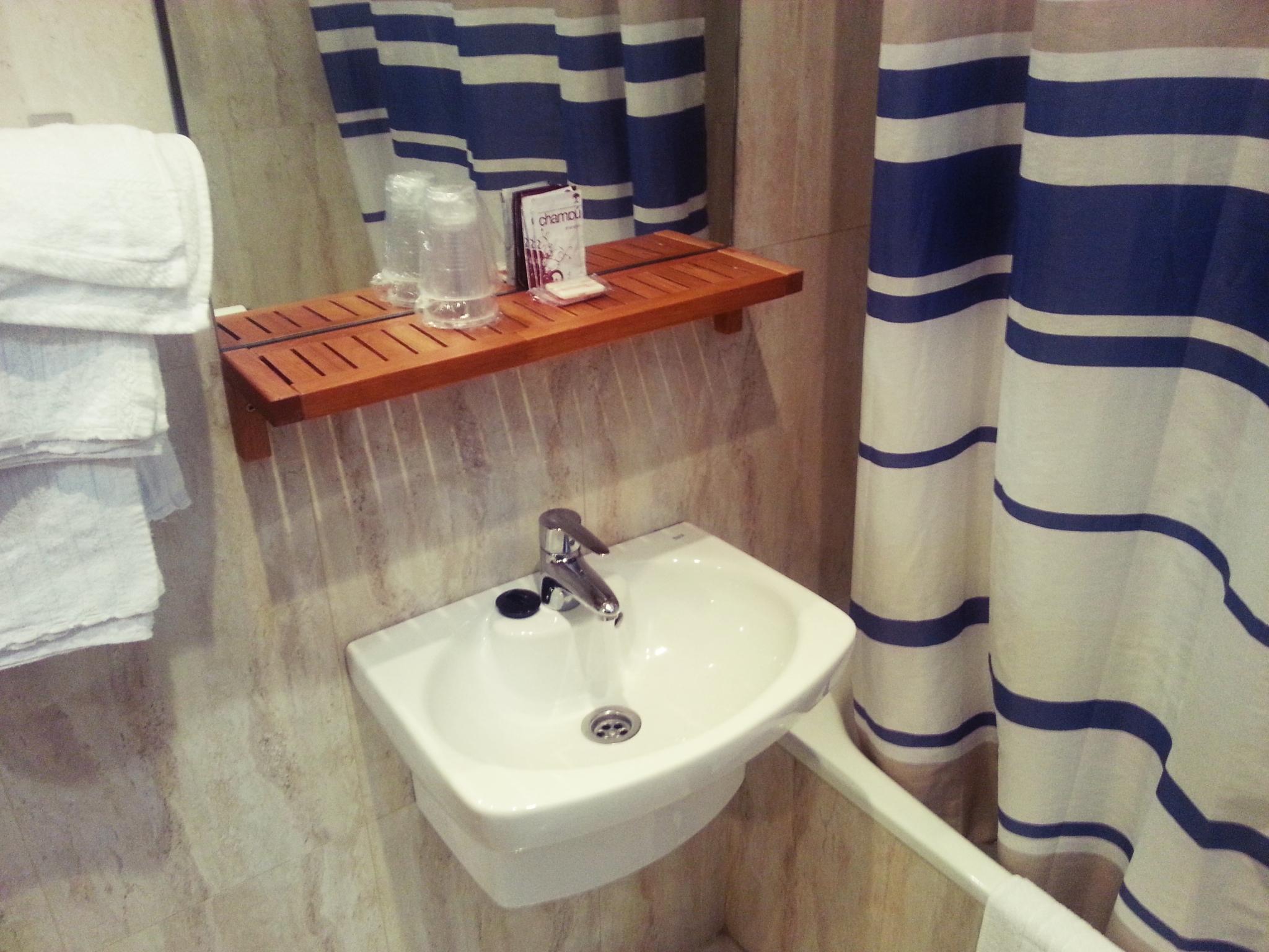Hostal Avenida Madrid Ngoại thất bức ảnh